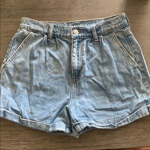 Womens American Eagle high-waisted Jean mom short